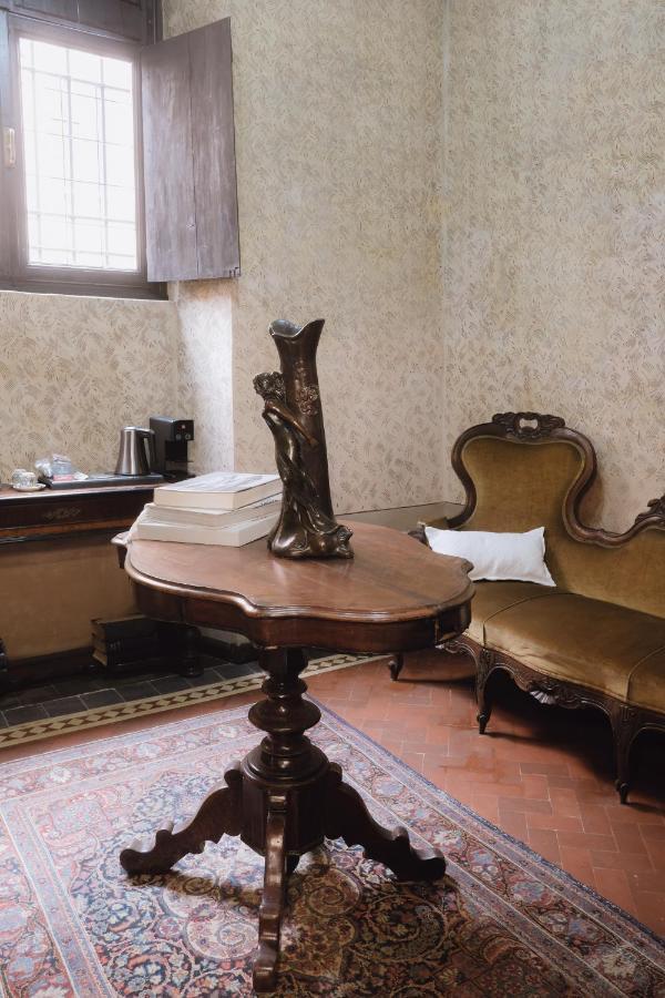 Foresteria Palazzo Guazzoni Zaccaria Cremona Buitenkant foto