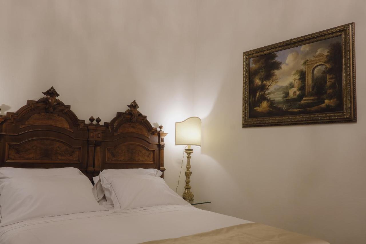 Foresteria Palazzo Guazzoni Zaccaria Cremona Buitenkant foto