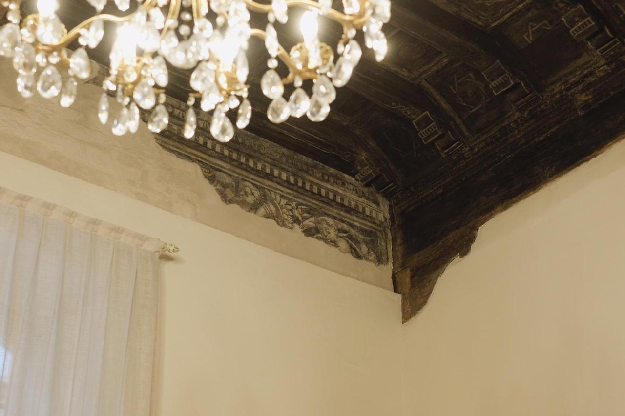 Foresteria Palazzo Guazzoni Zaccaria Cremona Buitenkant foto